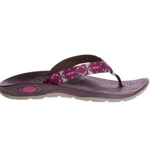 florentine beet chacos